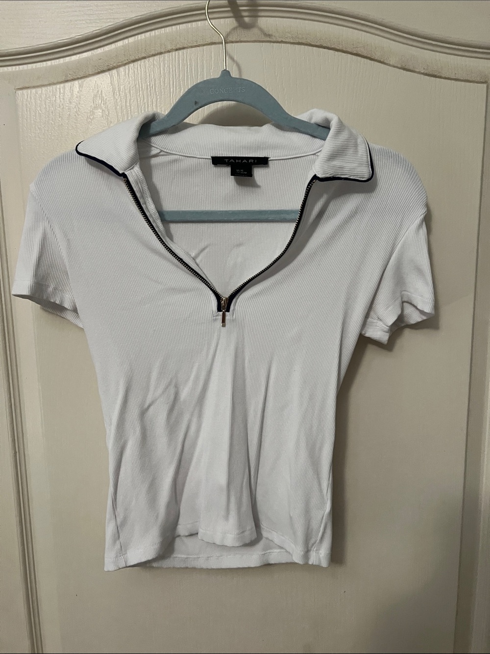 Tahari White Short-Sleeve Ribbed Zip Polo with Navy Trim